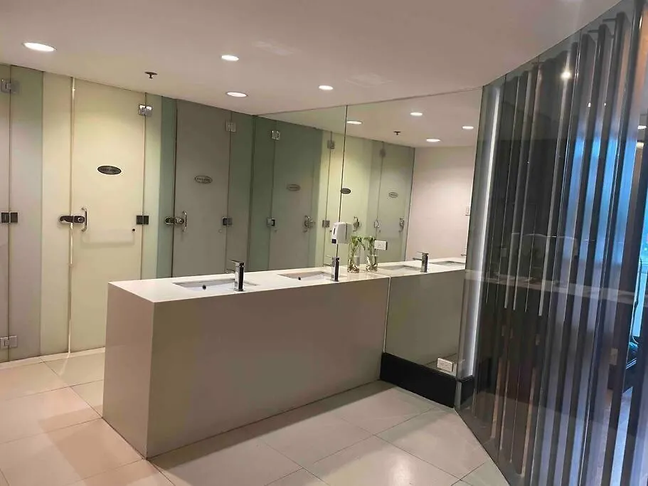 Apartment Solana In Avant Bgc Parking With Fee Manila